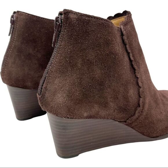 Jack Rogers Wedge Ankle Bootie Emery Dark Espresso Scalloped Trim Suede Size 6 - Picture 4 of 15